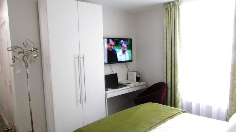 เรสซิเดนซ์ ชอง เดอ มาร์ส Hotel ปารีส ภายนอก รูปภาพ